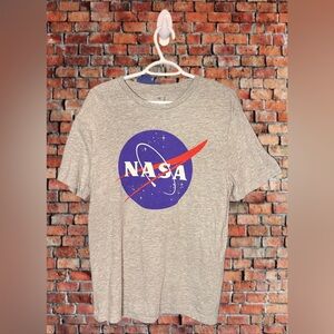 GAP NASA Short Sleeve Grey T-Shirt.